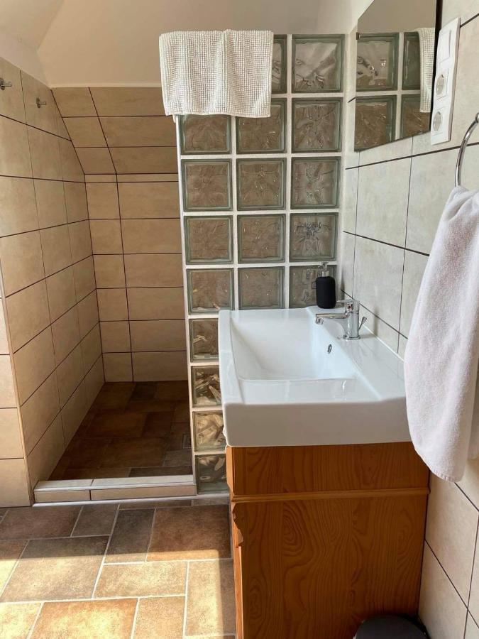 Somlo Kolonics Kuria Hotell Somlovasarhely Eksteriør bilde